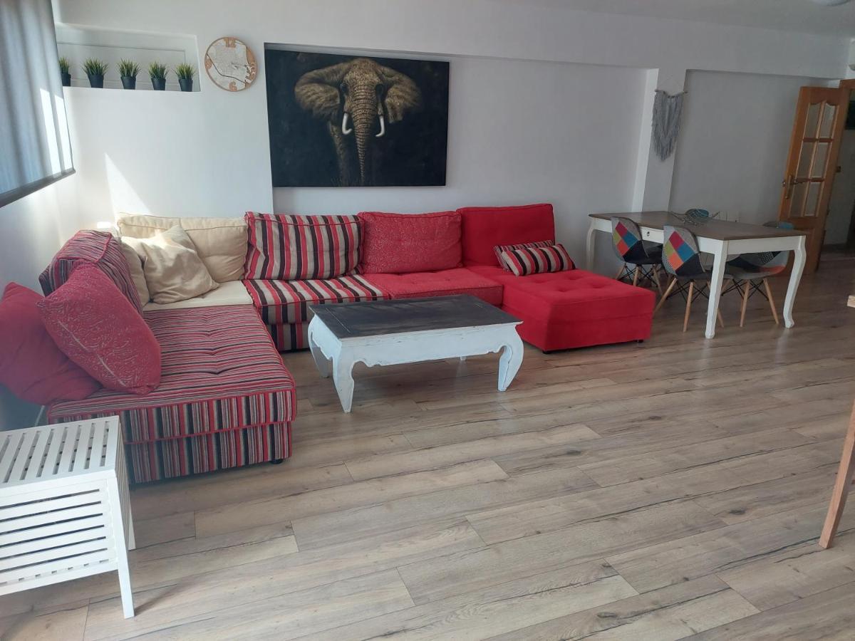Family Apartment Andrea Alaquas Exteriér fotografie